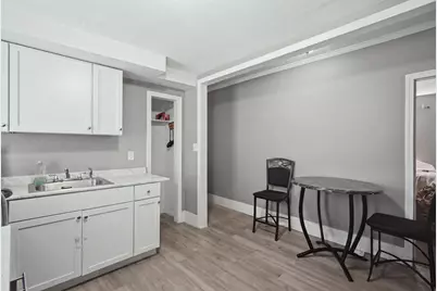 15 Warriner Ave, Springfield, MA 01108 - Photo 5