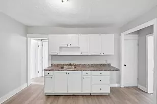 2 Ely St, Worcester, MA 01610 - Photo 7