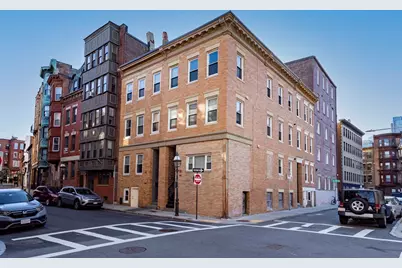 28 Cooper St #1, Boston, MA 02113 - Photo 11