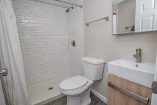 28 Cooper St, Boston, MA 02113 - Photo 5