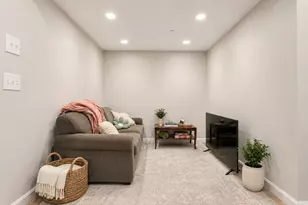 28 Cooper St, Boston, MA 02113 - Photo 7