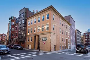 28 Cooper St, Boston, MA 02113 - Photo 11
