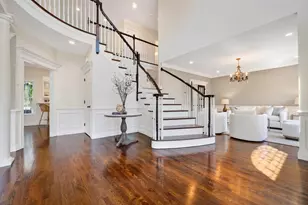 2 Goldman Cir, Bedford, MA 01730 - Photo 3