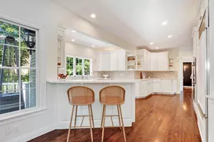 2 Goldman Cir, Bedford, MA 01730 - Photo 11