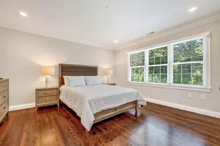 2 Goldman Cir, Bedford, MA 01730 - Photo 19