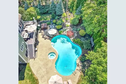 2 Goldman Cir, Bedford, MA 01730 - Photo 35
