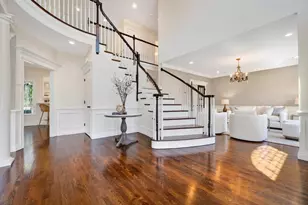 2 Goldman Cir, Bedford, MA 01730 - Photo 3