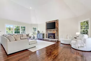 2 Goldman Cir, Bedford, MA 01730 - Photo 7
