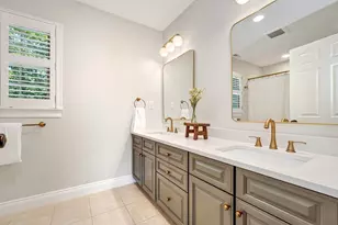 2 Goldman Cir, Bedford, MA 01730 - Photo 23