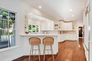 2 Goldman Cir, Bedford, MA 01730 - Photo 11