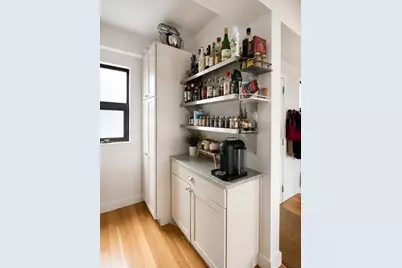 12 Stoneholm St #623, Boston, MA 02115 - Photo 5
