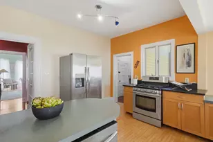 124 Spruce St, Watertown, MA 02472 - Photo 3