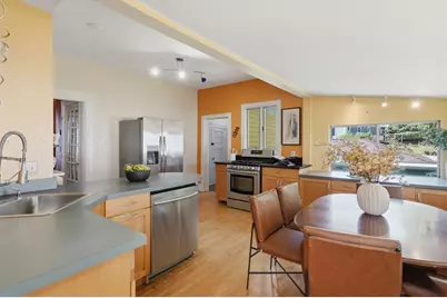 124 Spruce Street #124, Watertown, MA 02472 - Photo 3