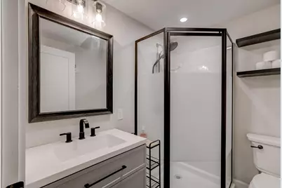 31 Poole St, Woburn, MA 01801 - Photo 17