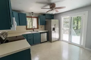 12 Walnut St, Millis, MA 02054 - Photo 5