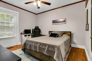 2 Lexington St, Woburn, MA 01801 - Photo 15