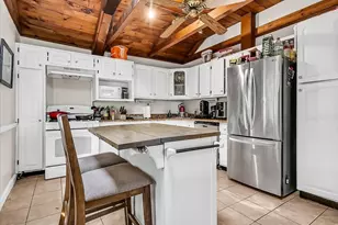 2 Lexington St, Woburn, MA 01801 - Photo 7