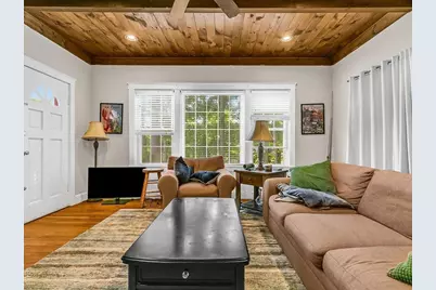 2 Lexington St, Woburn, MA 01801 - Photo 11