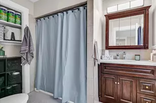2 Lexington St, Woburn, MA 01801 - Photo 27