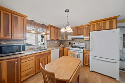 93 Elm St, Medford, MA 02155 - Photo 3