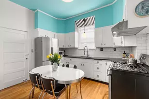 9 Gray Cir, Lynn, MA 01902 - Photo 5