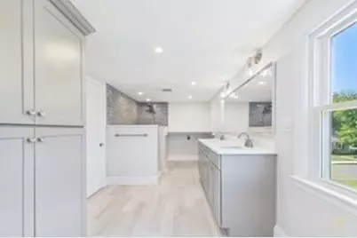 13 Hammond Street, Mattapoisett, MA 02739 - Photo 11