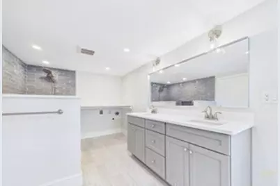 13 Hammond Street, Mattapoisett, MA 02739 - Photo 9