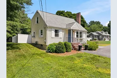 127 Elm St, North Reading, MA 01864 - Photo 1
