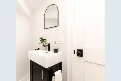 22 Bellevue St #1, Boston, MA 02132 - Photo 17