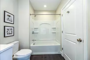 4945 Washington, Boston, MA 02132 - Photo 11