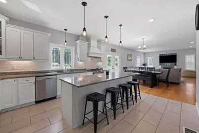 51 Elaine Cir, Springfield, MA 01109 - Photo 33