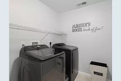 51 Elaine Cir, Springfield, MA 01109 - Photo 13