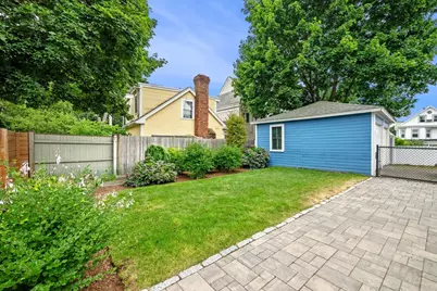 128 Selwyn St #2, Boston, MA 02131 - Photo 39