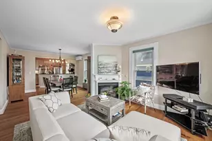 128 Selwyn St, Boston, MA 02131 - Photo 5