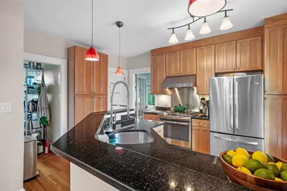 128 Selwyn St #2, Boston, MA 02131 - Photo 15