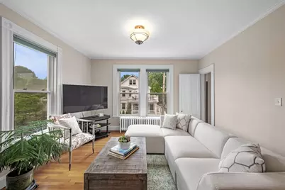 128 Selwyn St #2, Boston, MA 02131 - Photo 5