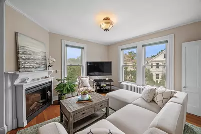 128 Selwyn St #2, Boston, MA 02131 - Photo 9