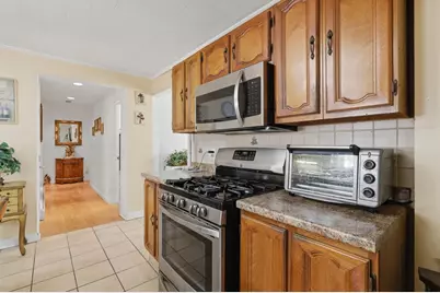 100 Lincoln Terrace, Leominster, MA 01453 - Photo 9