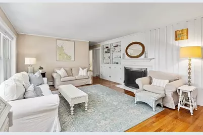 17 Musquashicut Ave, Scituate, MA 02066 - Photo 5