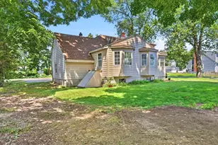 52 Wyman St, Woburn, MA 01801 - Photo 5
