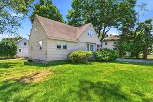 52 Wyman St, Woburn, MA 01801 - Photo 3