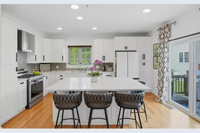 17 Tulip Circle #17, Grafton, MA 01560 - Photo 3