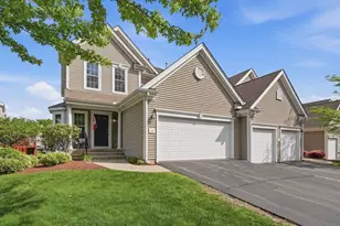 17 Tulip Cir, Grafton, MA 01560 - Photo 1