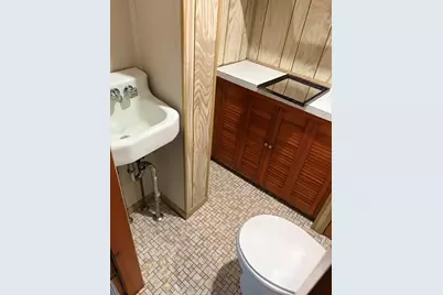 46 N Canal St, Holyoke, MA 01040 - Photo 5