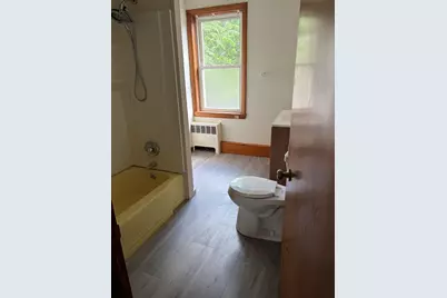 46 N Canal St, Holyoke, MA 01040 - Photo 9