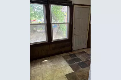 46 N Canal St, Holyoke, MA 01040 - Photo 7