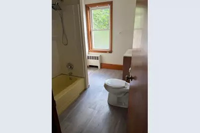 46 N Canal St, Holyoke, MA 01040 - Photo 9