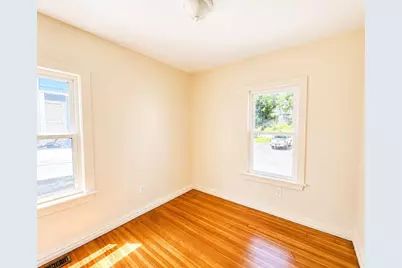 10 Valley Ave, Lynn, MA 01902 - Photo 25