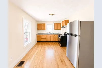 10 Valley Ave, Lynn, MA 01902 - Photo 17