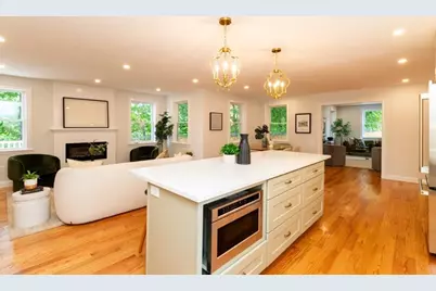 22 Bellevue St #2, Boston, MA 02132 - Photo 7